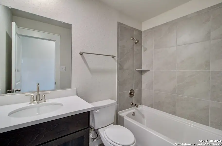 Furnished interior view inside a new home in Westridge - Premier, San Antonio (Image 8). Furnished interior view inside a new home in Westridge - Premier, San Antonio (Image 8).