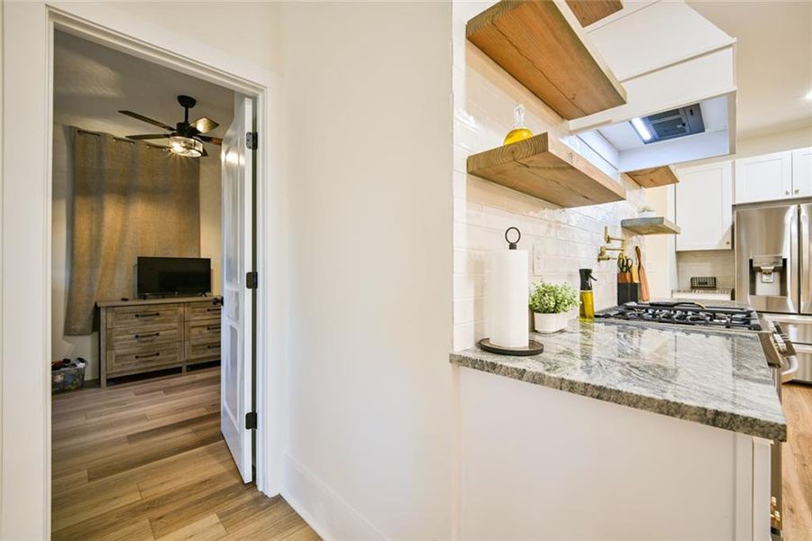 Furnished interior view inside a new home in , Monticello (Image 13).