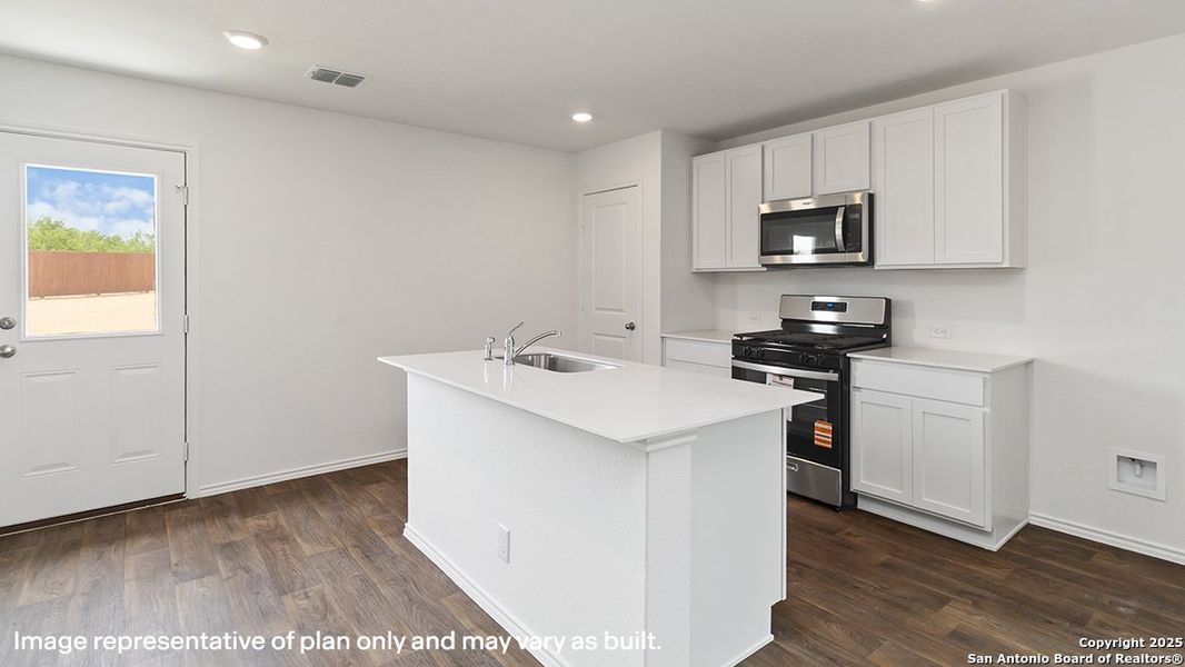 Furnished interior view inside a new home in Lucero, San Antonio (Image 4).