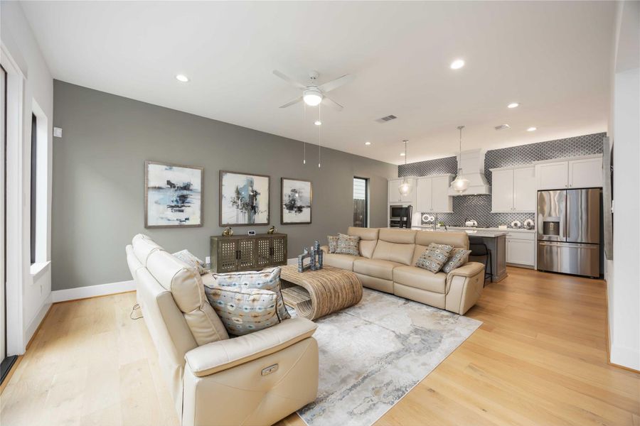 Furnished interior view inside a new home in Timbergrove Trails, Houston (Image 18). Furnished interior view inside a new home in Timbergrove Trails, Houston (Image 18).