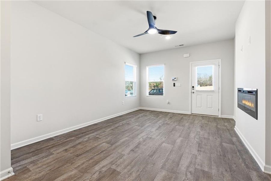 Spacious, unfurnished interior of a new home in Carolina, Palmetto (Image 15). Spacious, unfurnished interior of a new home in Carolina, Palmetto (Image 15).