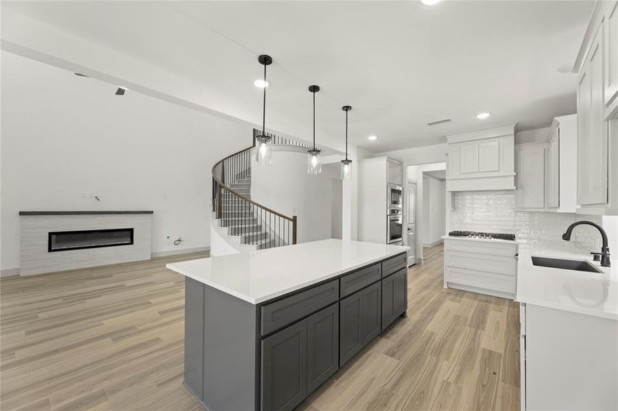 Furnished interior view inside a new home in Inspiration, Seis Lagos (Image 7).