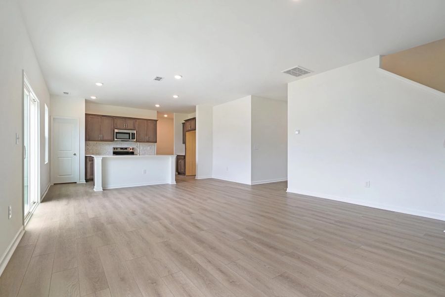 Spacious, unfurnished interior of a new home in Middleton Farms, Middlesex (Image 18). Spacious, unfurnished interior of a new home in Middleton Farms, Middlesex (Image 18).