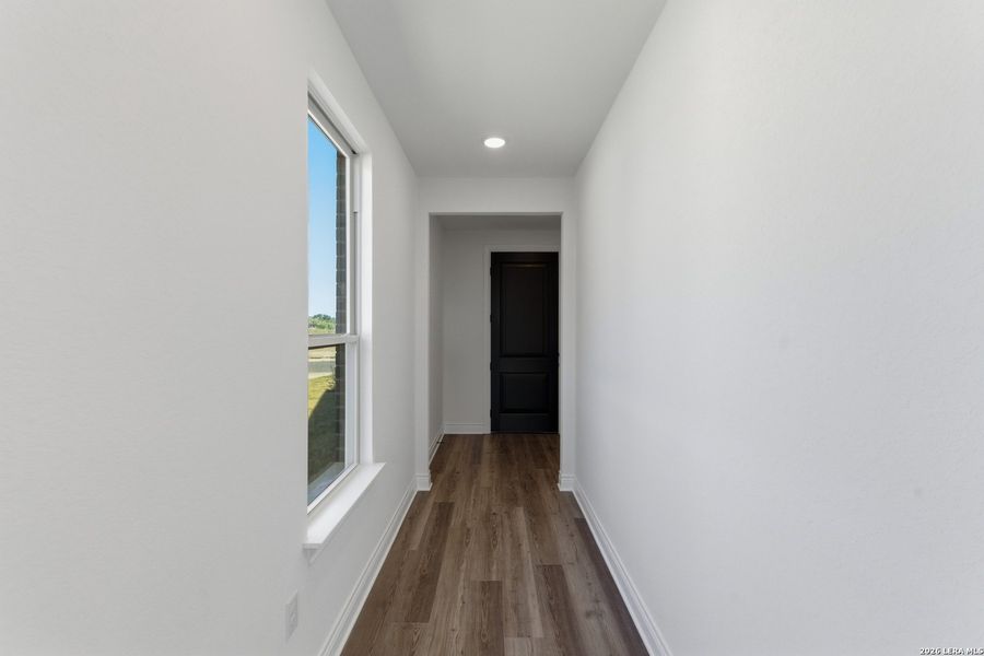 Spacious, unfurnished interior of a new home in Del Webb New Braunfels at Veramendi, New Braunfels (Image 12). Spacious, unfurnished interior of a new home in Del Webb New Braunfels at Veramendi, New Braunfels (Image 12).