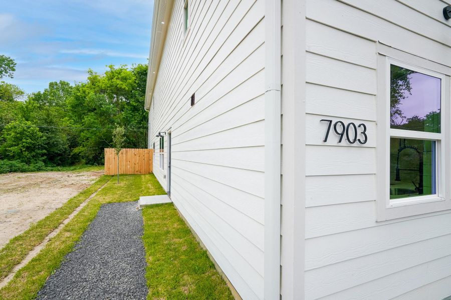 Image 7 of a home in . Image 7 of a home in .