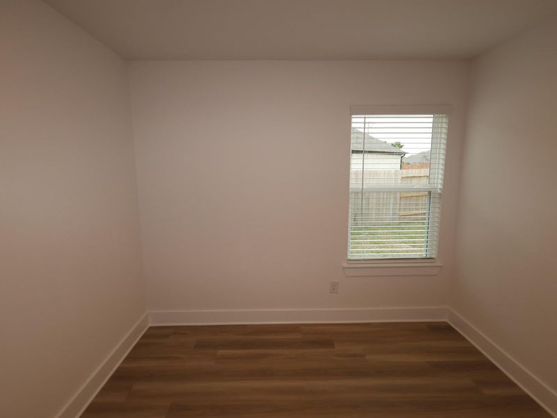 Spacious, unfurnished interior of a new home in Lago Mar, Santa Fe (Image 25).