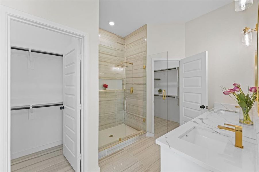 Furnished interior view inside a new home in , Dallas (Image 13).