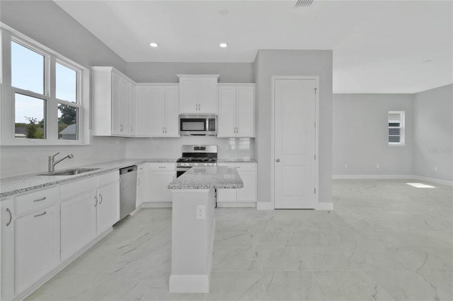 Love this kitchen!