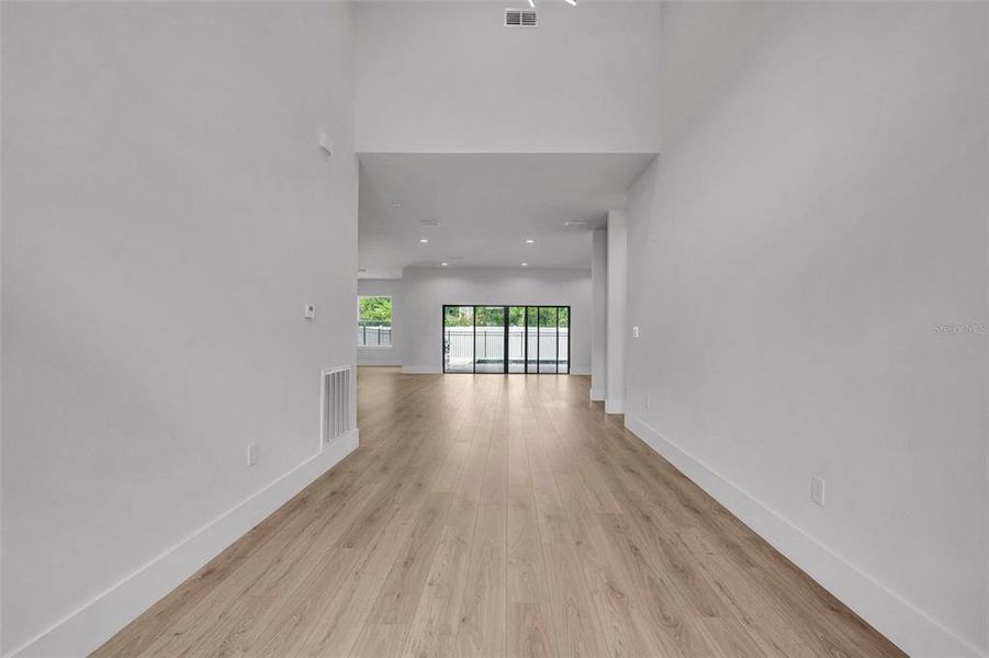 Spacious, unfurnished interior of a new home in , Winter Park (Image 20). Spacious, unfurnished interior of a new home in , Winter Park (Image 20).