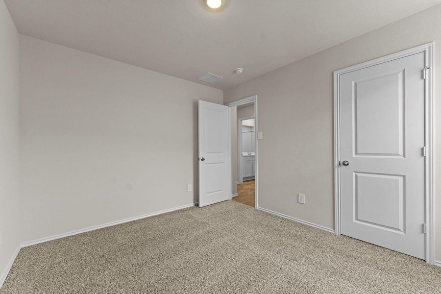 Spacious, unfurnished interior of a new home in Ladera, Luling (Image 28). Spacious, unfurnished interior of a new home in Ladera, Luling (Image 28).