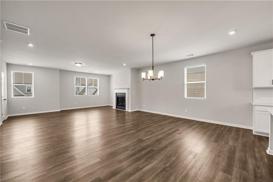 Spacious, unfurnished interior of a new home in , Lawrenceville (Image 40).