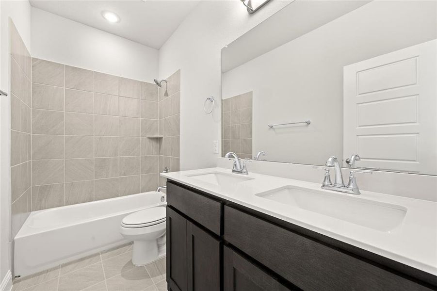 509 Pebble Bathroom1