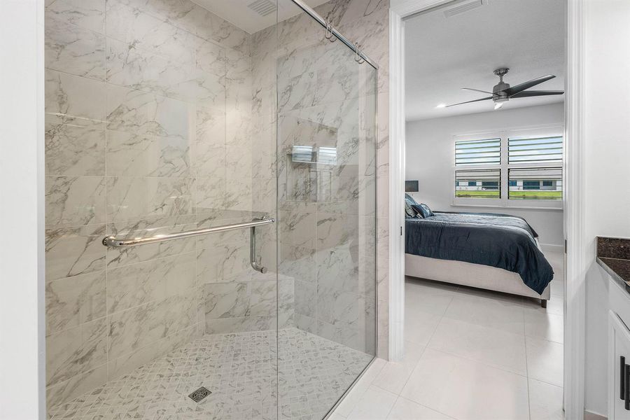 bathroom bathroom