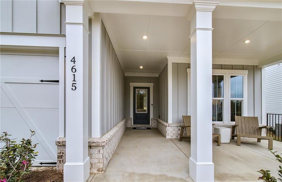 Exterior details and patio area of a home in Hunters Creek, Flowery Branch (Image 3).