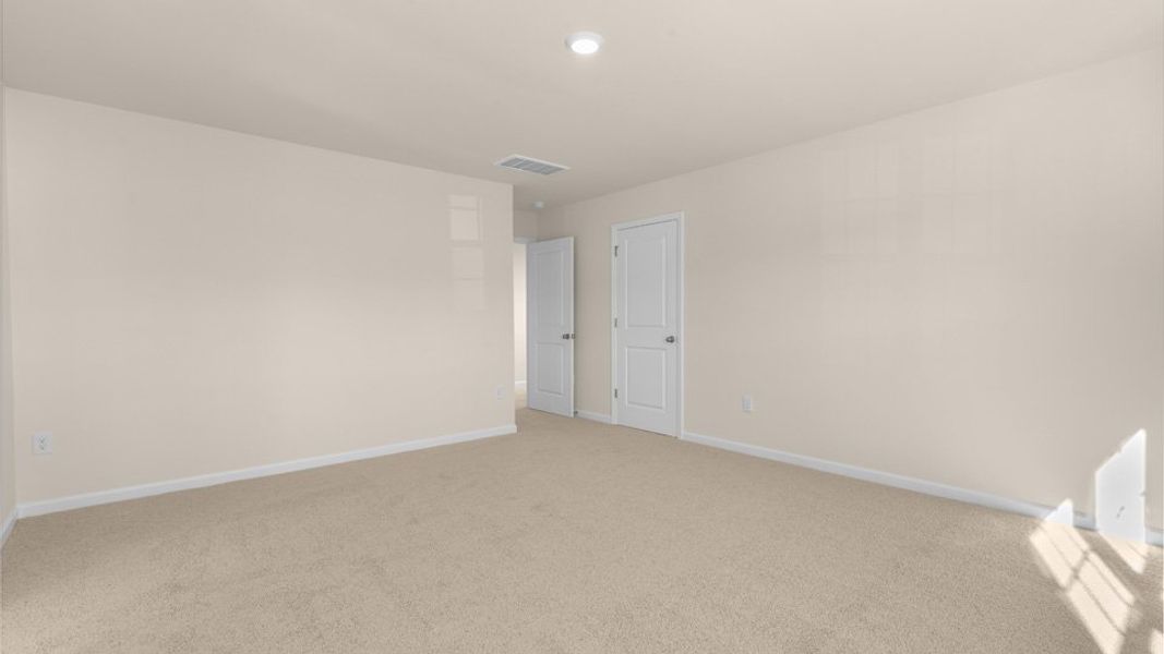 Spacious, unfurnished interior of a new home in Fishel Village, Winston-Salem (Image 22).