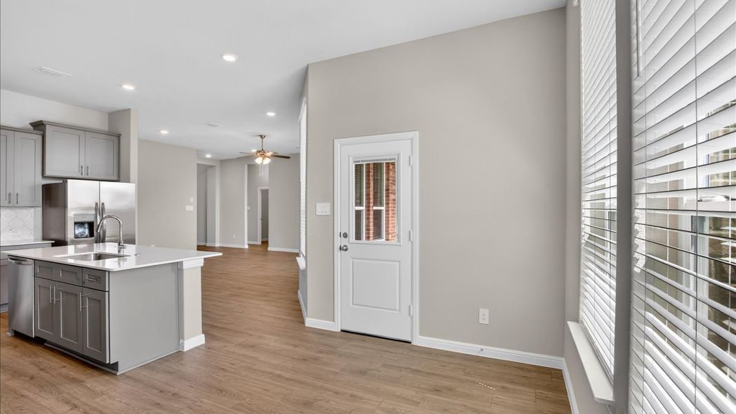 Furnished interior view inside a new home in Lakeview Pointe, Grand Prairie (Image 9).