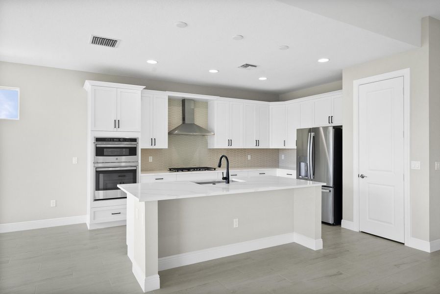 6414 High Pointe Circle_Cap Grande_Lot 1