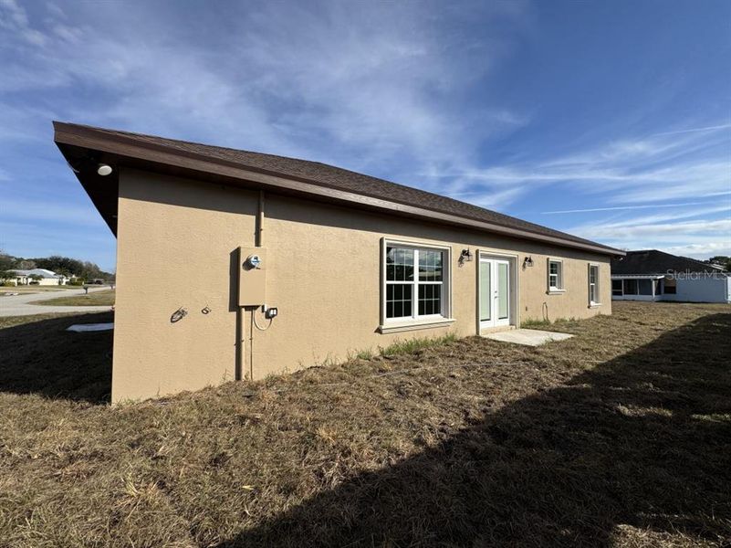 Exterior details and patio area of a home in , Okeechobee (Image 20).