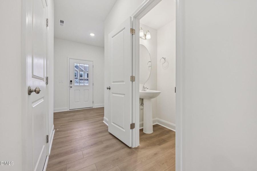 8-web-or-mls-Kensley Grv Ln-S0602-008