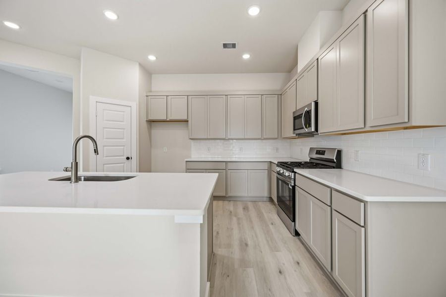 13219 Retiro Dr - Picasso - Kitchen
