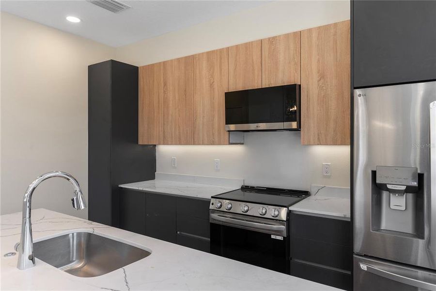 Close-up of interior finishes inside a home in , Tampa (Image 18).