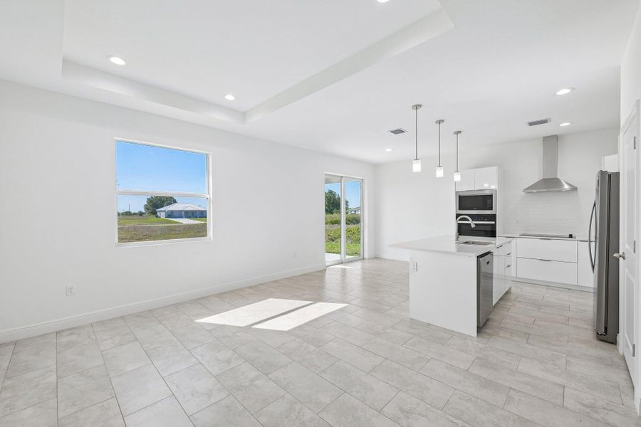 4-web-or-mls-S Castle Cir-S2204-004