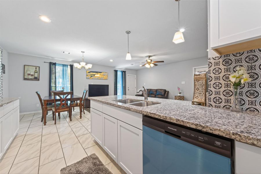 Furnished interior view inside a new home in , Conroe (Image 14). Furnished interior view inside a new home in , Conroe (Image 14).
