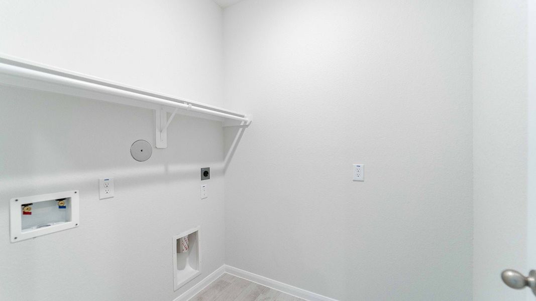 Spacious, unfurnished interior of a new home in Bluestem, Brookshire (Image 16).