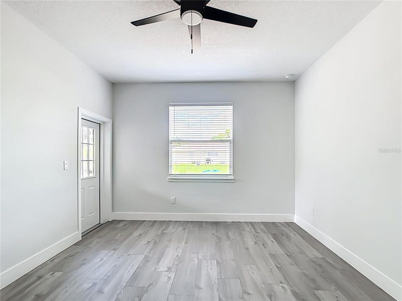 Spacious, unfurnished interior of a new home in , Ocala (Image 29).