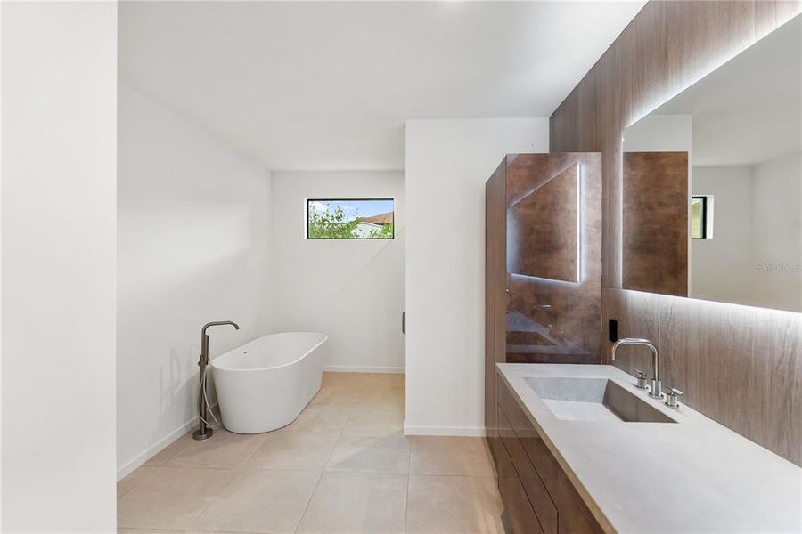 Furnished interior view inside a new home in , Sarasota (Image 11).