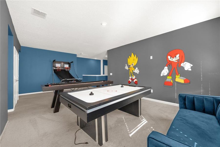 Furnished interior view inside a new home in , Kissimmee (Image 26).