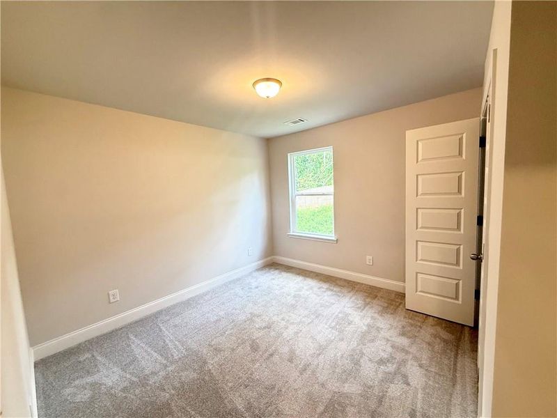 Spacious, unfurnished interior of a new home in Mulberry Summit, Flowery Branch (Image 12).