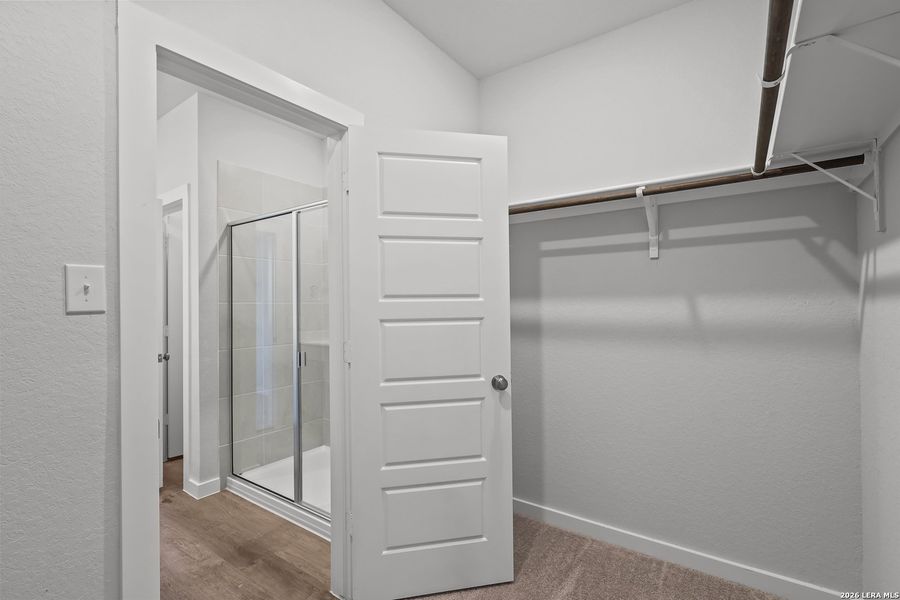 Spacious, unfurnished interior of a new home in Summerlin, San Antonio (Image 19).
