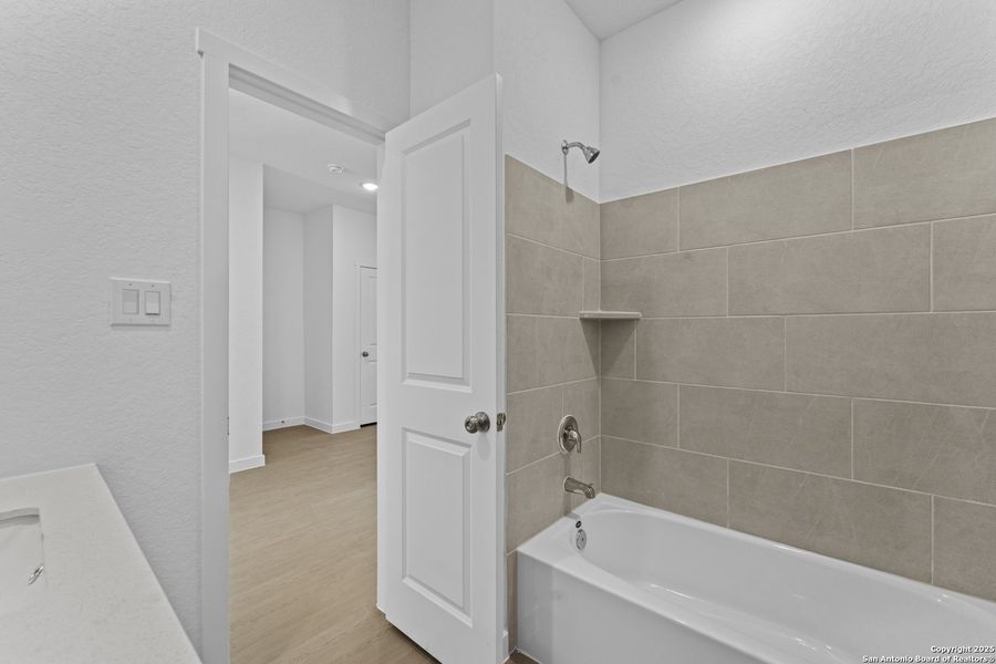 Image 22 of a home in Waterwheel: Coastline Collection.