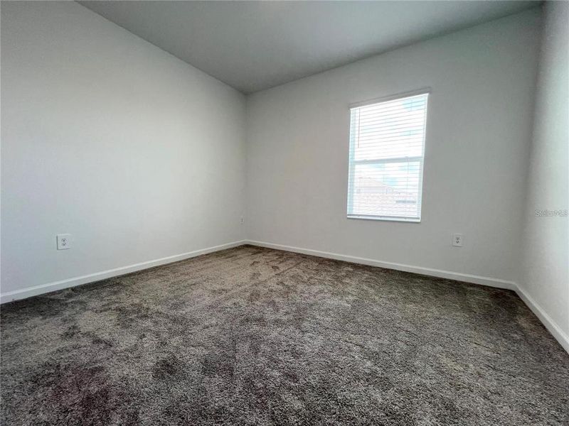 Spacious, unfurnished interior of a new home in , Clermont (Image 24).