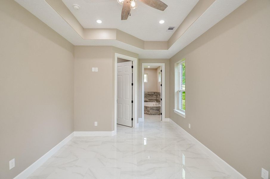 Spacious, unfurnished interior of a new home in , Plantersville (Image 34).