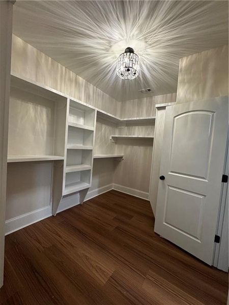 Spacious, unfurnished interior of a new home in , Hartwell (Image 7).