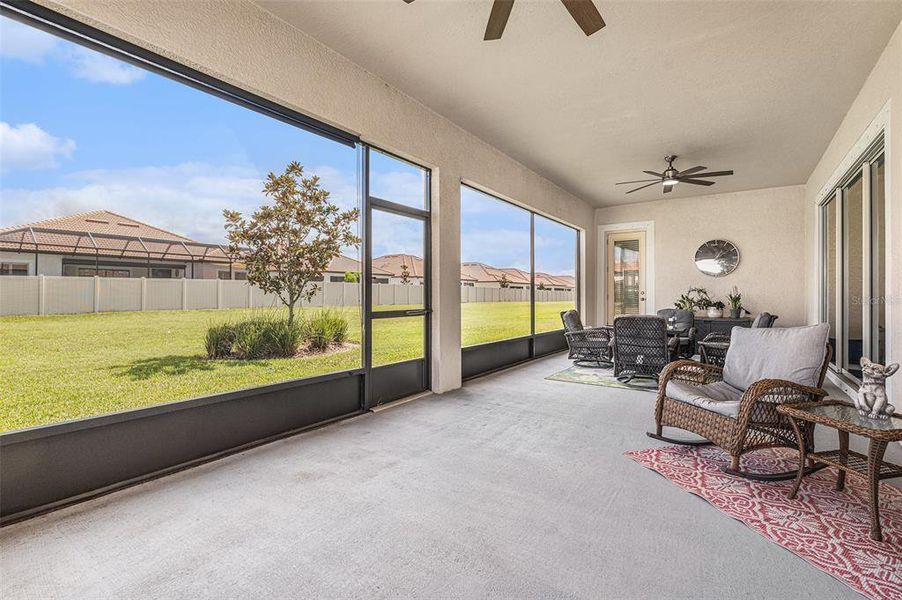 Exterior details and patio area of a home in , Wimauma (Image 3).