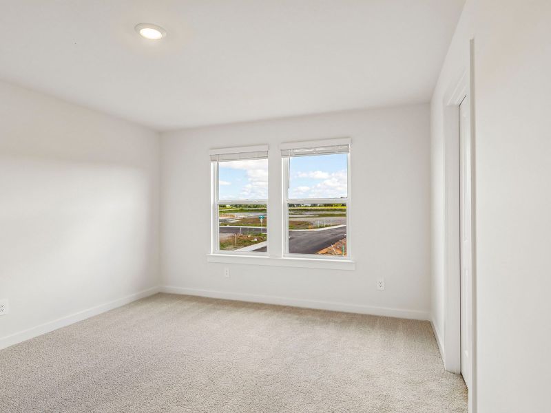 Spacious, unfurnished interior of a new home in Avery Farms - Ridge Series, Murfreesboro (Image 11).