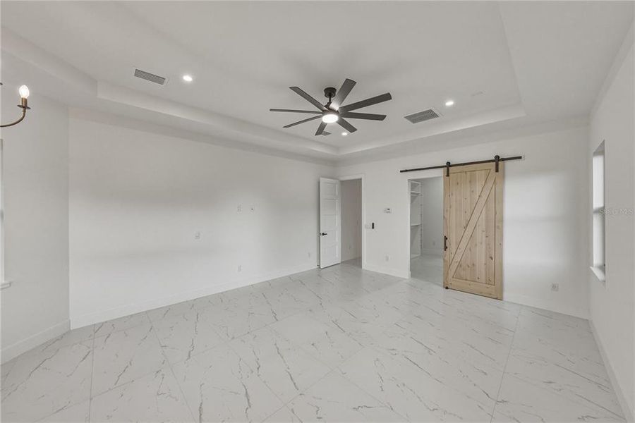 Spacious, unfurnished interior of a new home in , Dover (Image 78).