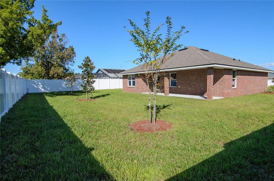 Exterior details and patio area of a home in , Palm Coast (Image 21).