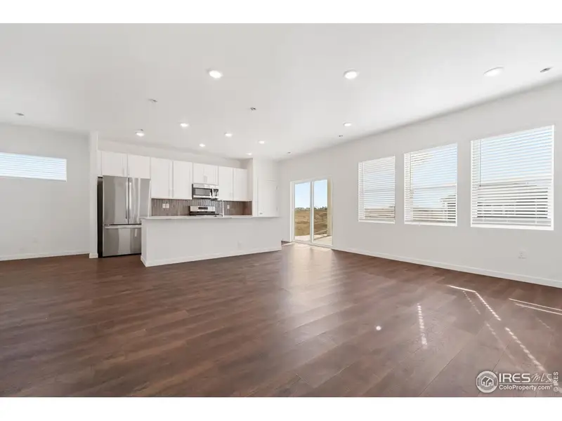 Spacious, unfurnished interior of a new home in Hudson Hills, Hudson (Image 12).