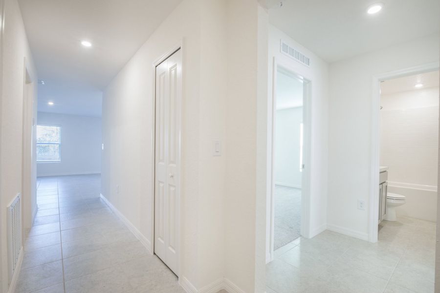 Representative unfurnished interior of a home built from the Violet by Maronda Homes in Royal Highlands, Brooksville (Image 12).