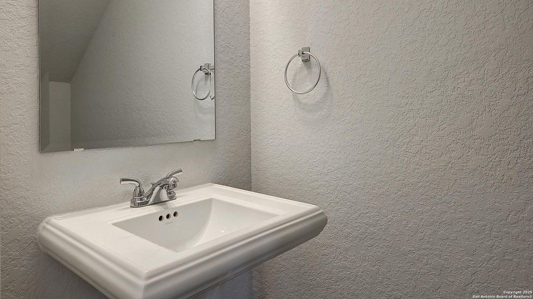 Close-up of interior finishes inside a home in Arcadia Ridge 50', San Antonio (Image 13).