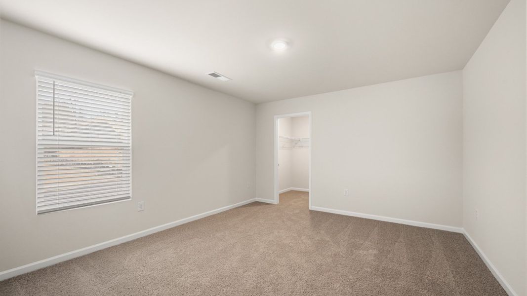 Spacious, unfurnished interior of a new home in Brooks Station, Dacula (Image 23).