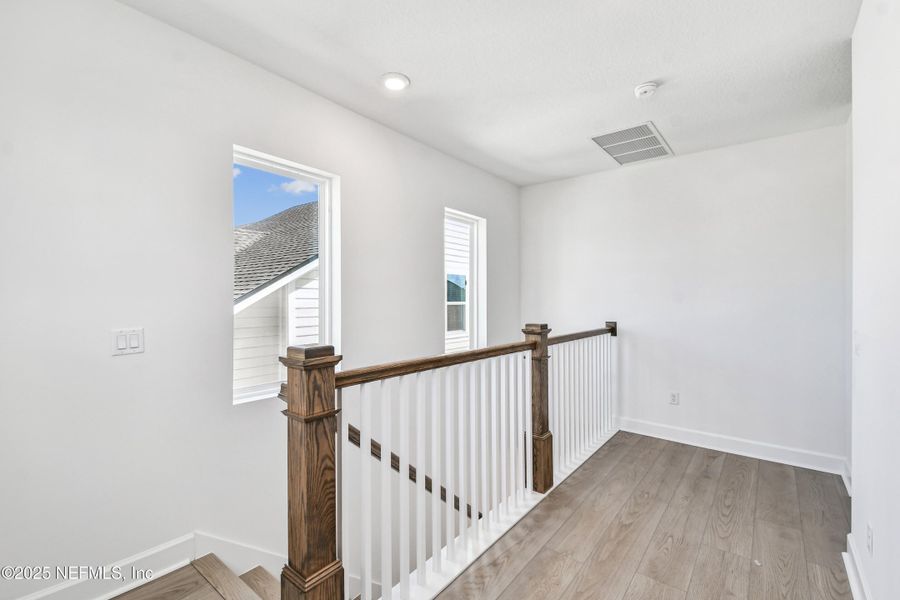 Spacious, unfurnished interior of a new home in Crosswinds 40’, Ponte Vedra (Image 19).