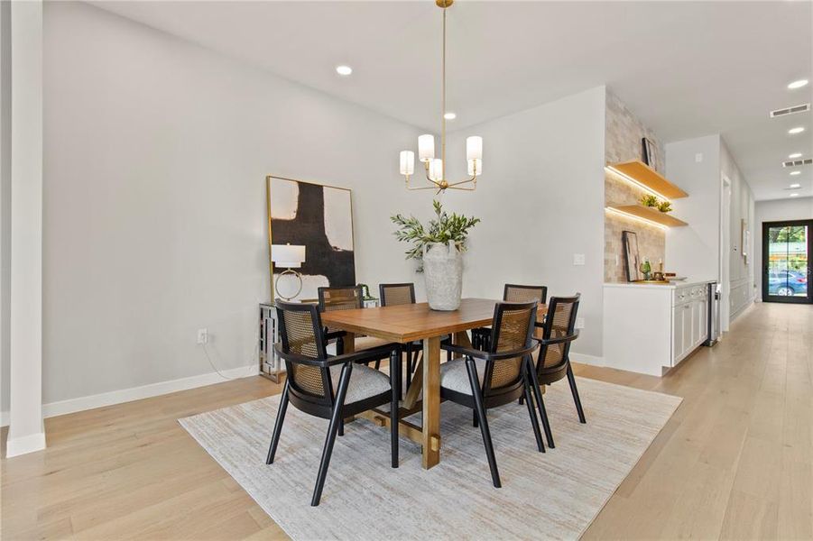 Furnished interior view inside a new home in , Orlando (Image 12).