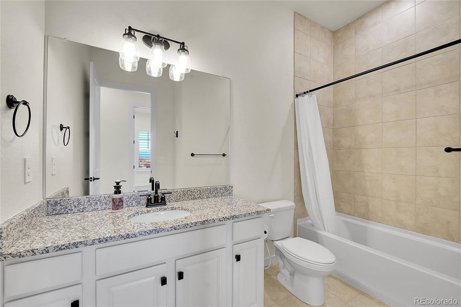 Furnished interior view inside a new home in Hilltop at Inspiration, Aurora (Image 14). Furnished interior view inside a new home in Hilltop at Inspiration, Aurora (Image 14).