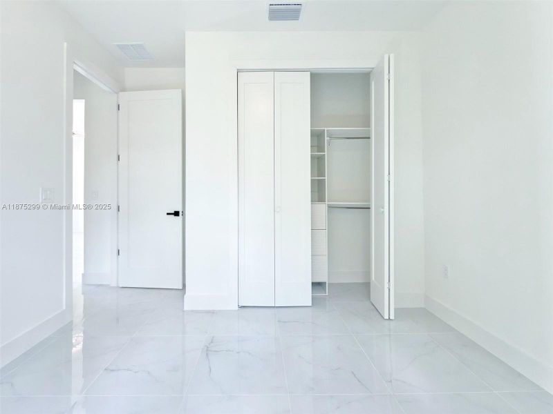 Image 19 of a home in . Image 19 of a home in .