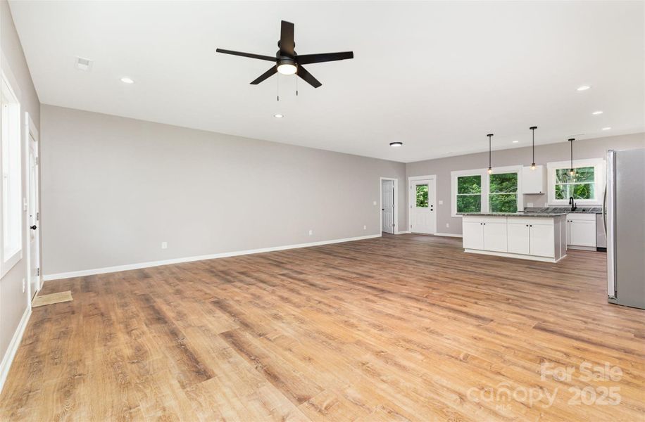 Spacious, unfurnished interior of a new home in , Lincolnton (Image 14).